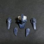 ブリッツガンダムの脚部が終わり胴体加工になります。まずは腰下から、各部丁寧に切り[…]