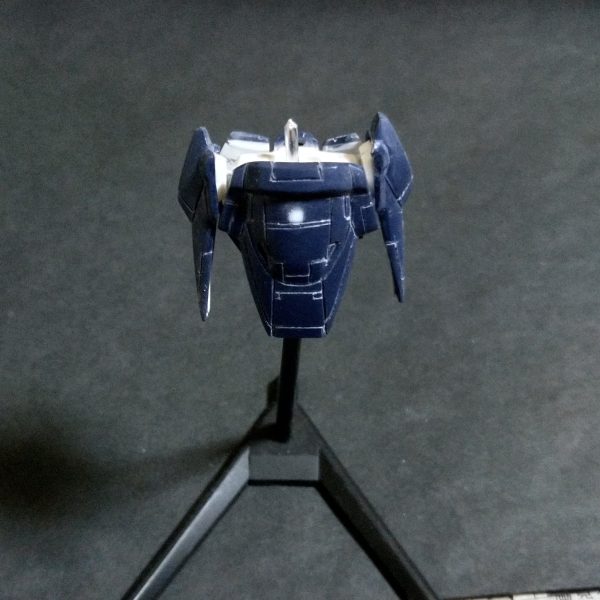 ブリッツガンダムの脚部が終わり胴体加工になります。まずは腰下から、各部丁寧に切り離して、プラ材で内部フレームを製作、フロントとサイドアーマー裏側をプラ板で補強してアルミ線で接続しました！（4枚目）