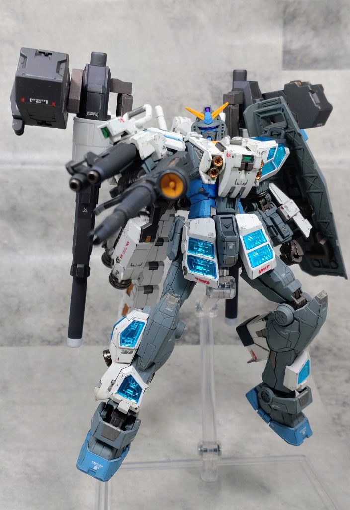 万博ガンダム　フルアーマー装備