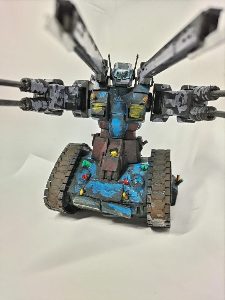 陸戦の王者、ガンタンク