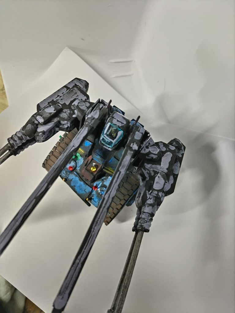 使用色X-14 スカイブルーXF-56 メタリックグレイHV-04 ATライトグレイしまった。赤は何色使ったのか忘れた。仕上げの際に間違って黒サフ吹きかけて、リカバリしてたら忘れた。黄色はアクリルタミヤのイエローです。