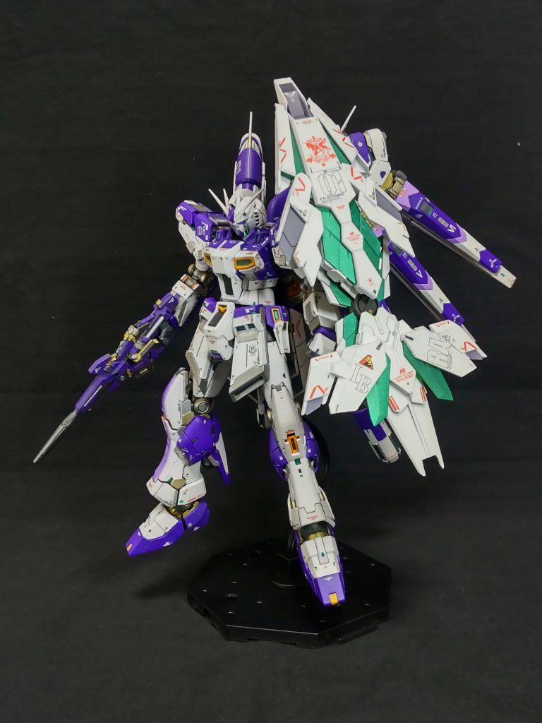 こんなものも作ってました。アームドアーマーdeは、前回作っていたのですが、HWSのカラーリングと合わないのと展開状態固定というのもあったのでお蔵入りにしていたものです。折角作ったので今回、装備させてみました。