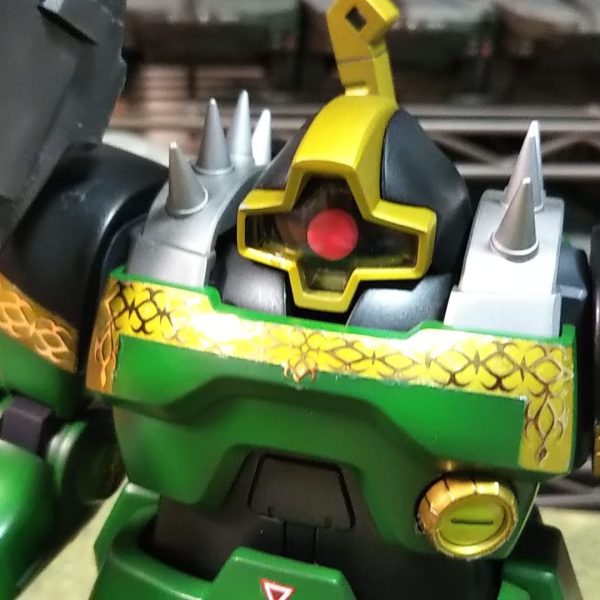 えらい人のドム（ビクドム）