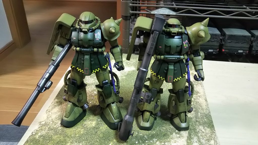 ver2.0と並べてみたかったことが制作理由💦他の高機動型ザクバズーカーⅡのカスタム機(MSV登場分)のほとんどを旧キット時代に制作したもののエリックマンス・フィールド機と本機は制作しそびれていたのでかつての定番工作と今の塗装でようやく完成しました、