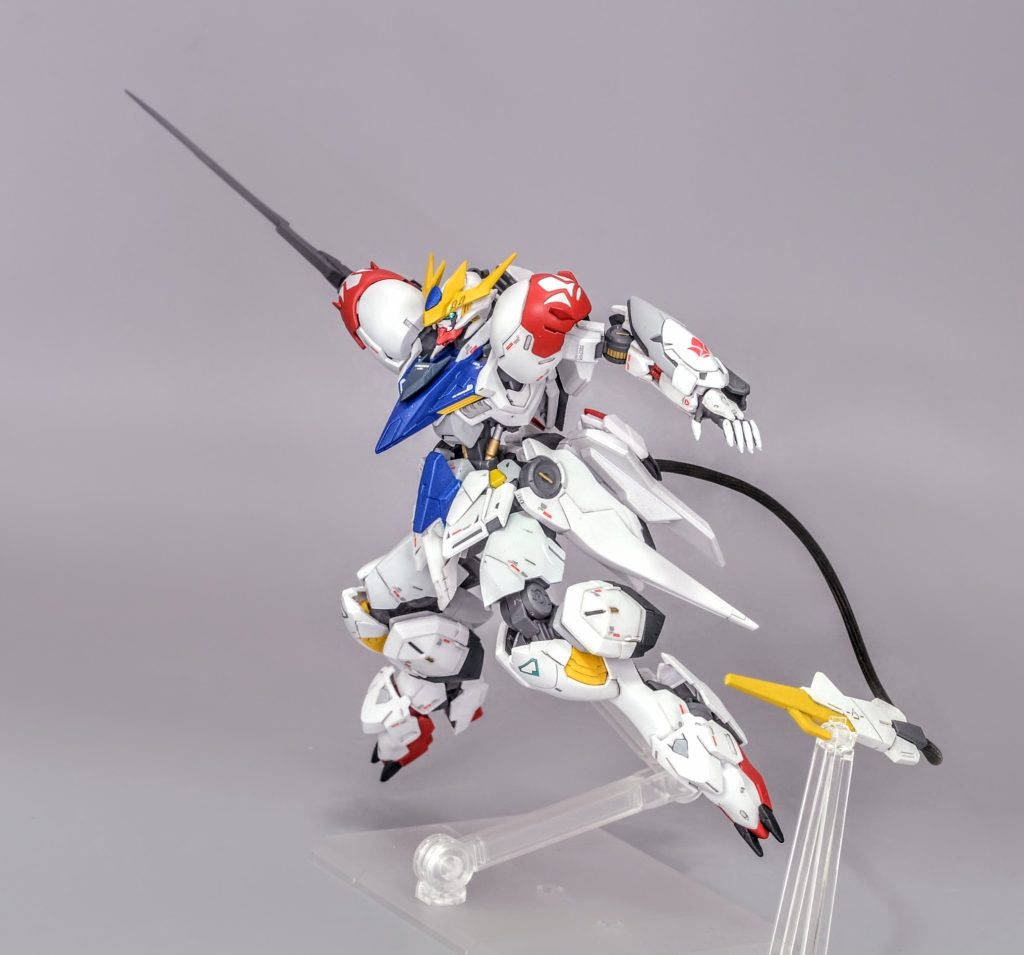 テイルブレードとの併用した近接戦闘を展開可能です