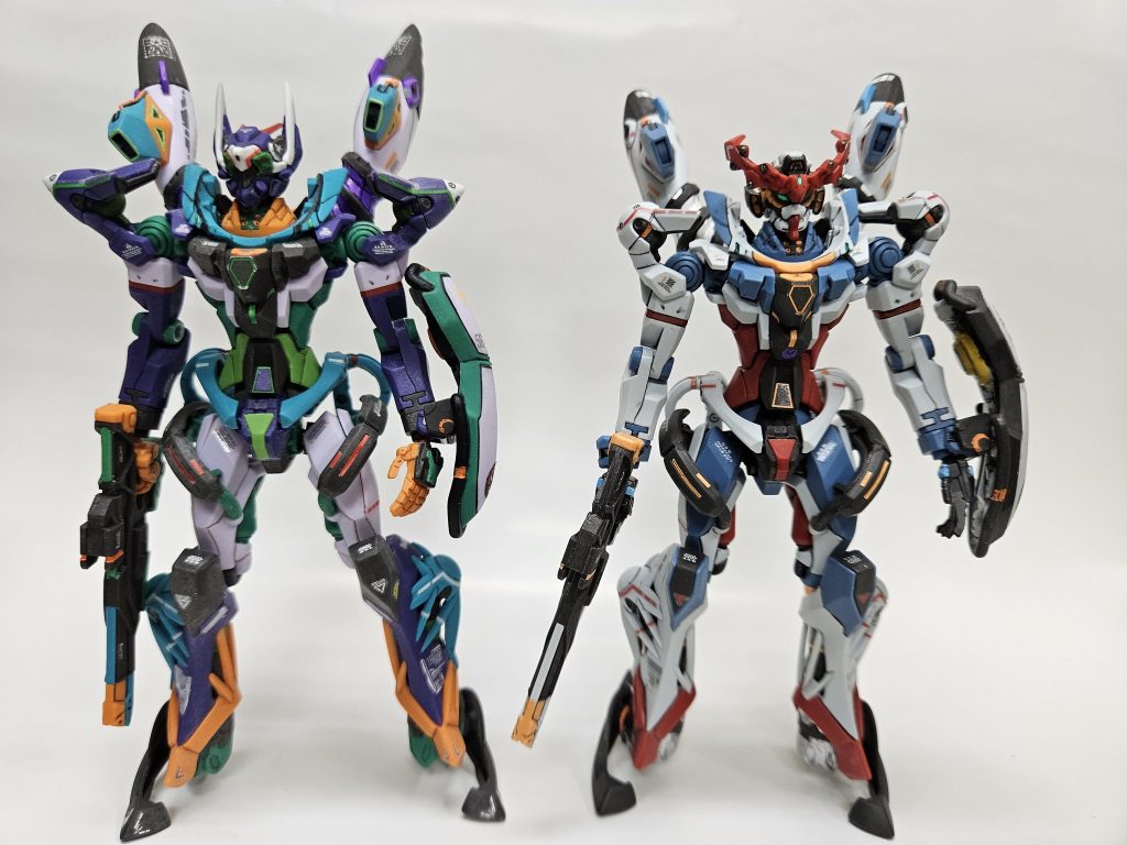 あ、肩の裏の黒いパーツは映ってませんがブラシで塗ってます。