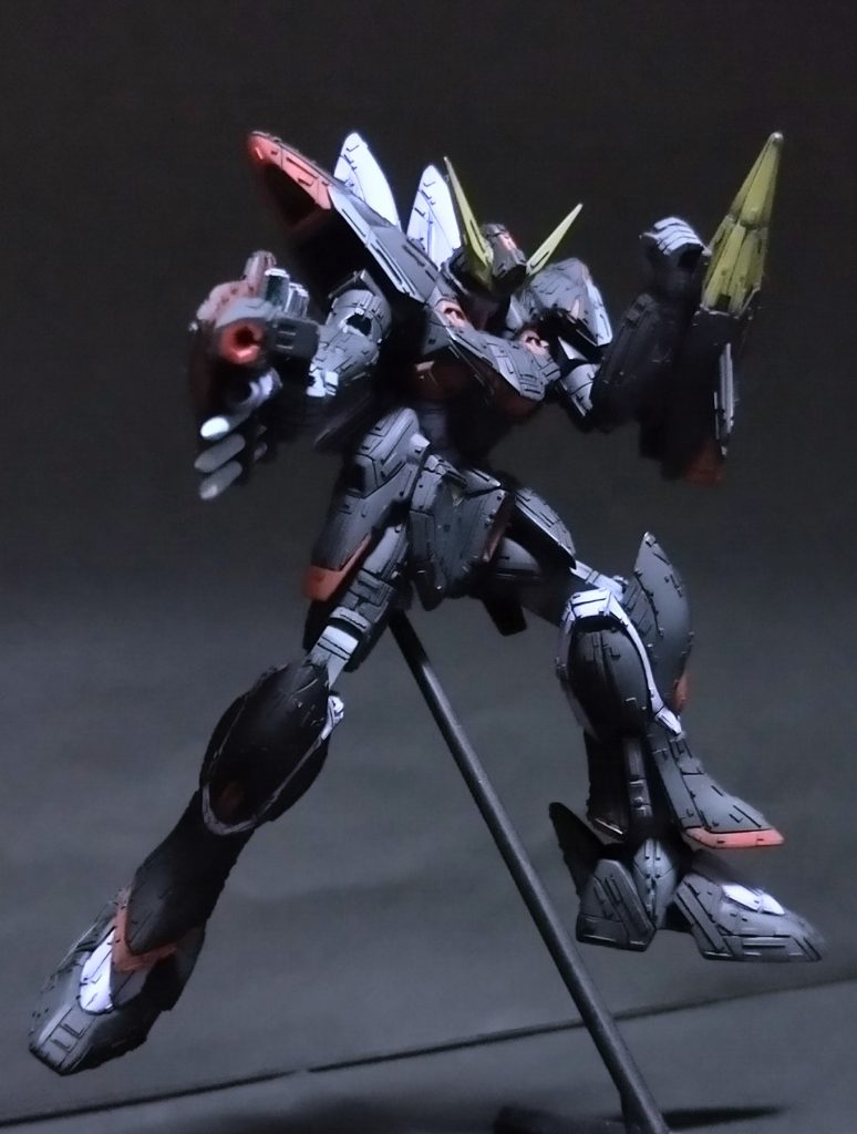 いやもう本当に塗装したらあの量の貼ったプラ板が目立たない事🤣笑っちゃいますね🤣