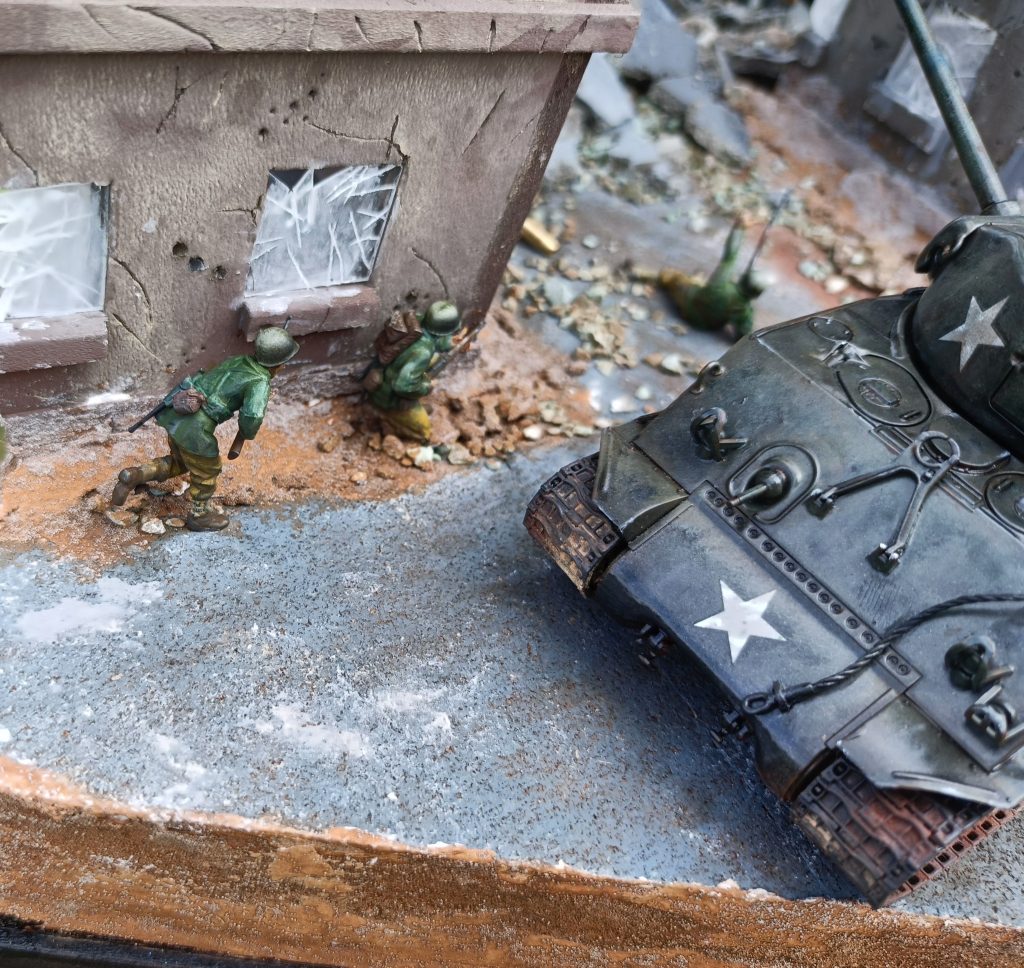 GIANT–2枚目/制作者:孤独のプラモ