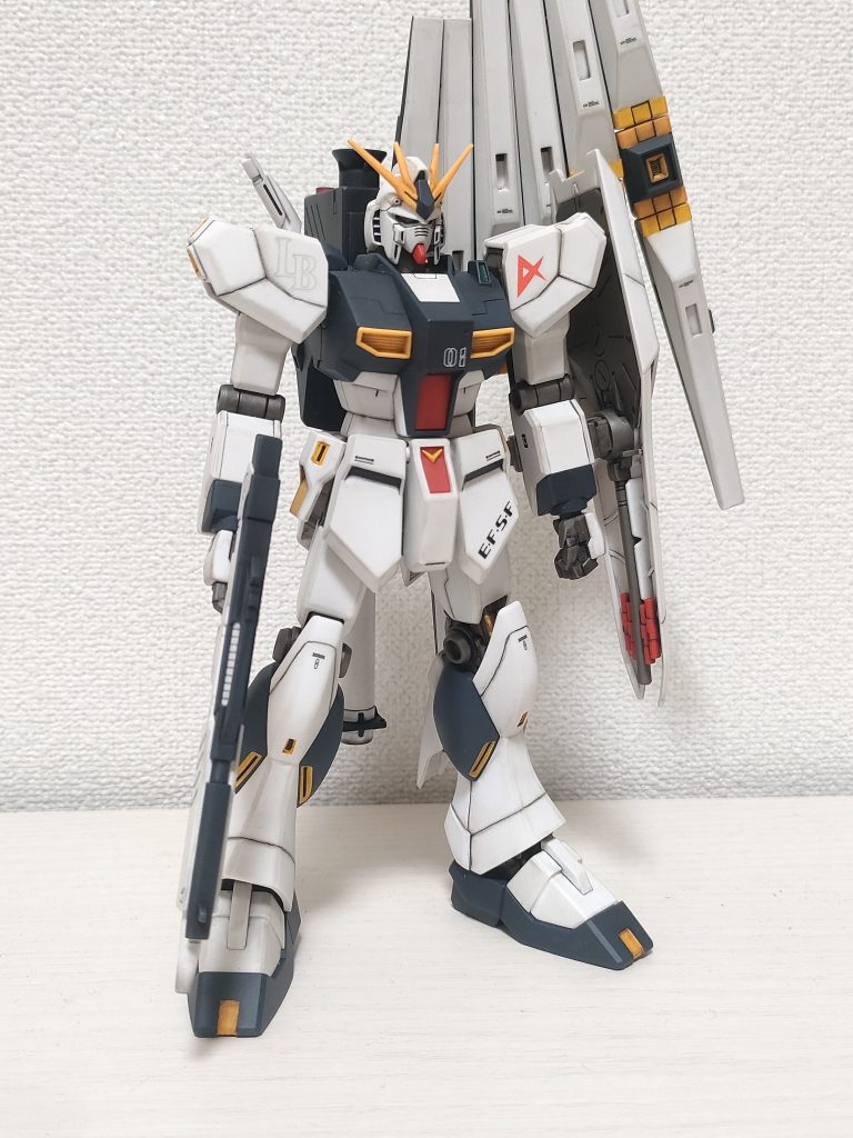 初めてのνガンダム