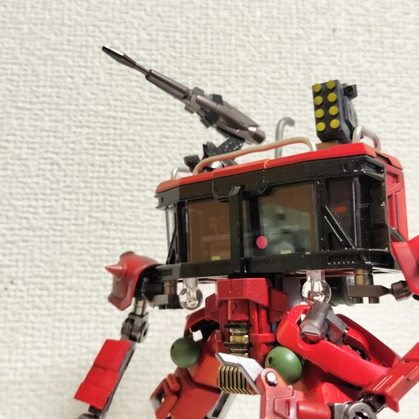 電動なんだけど、レンジエクステンダーとしてのエンジンを背中につけてみた（3枚目）