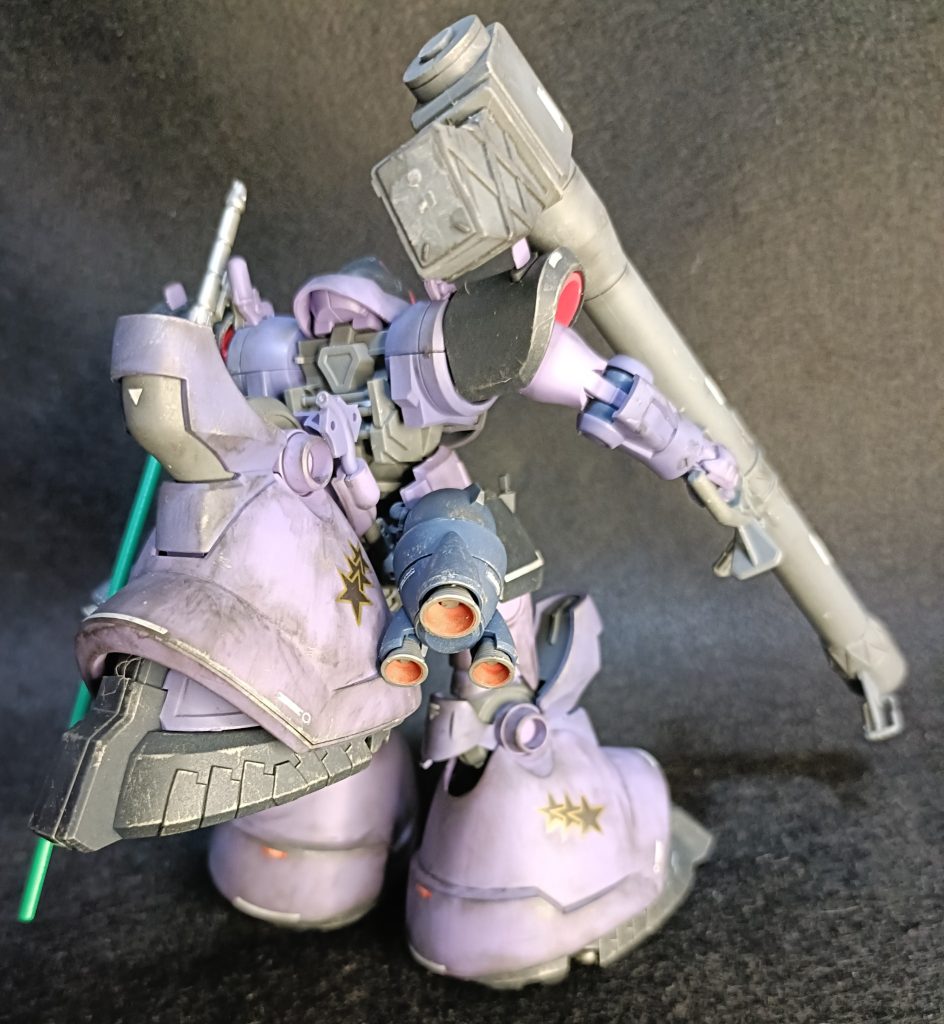 背面２こちらも三連星仕様マーク貼ってます。