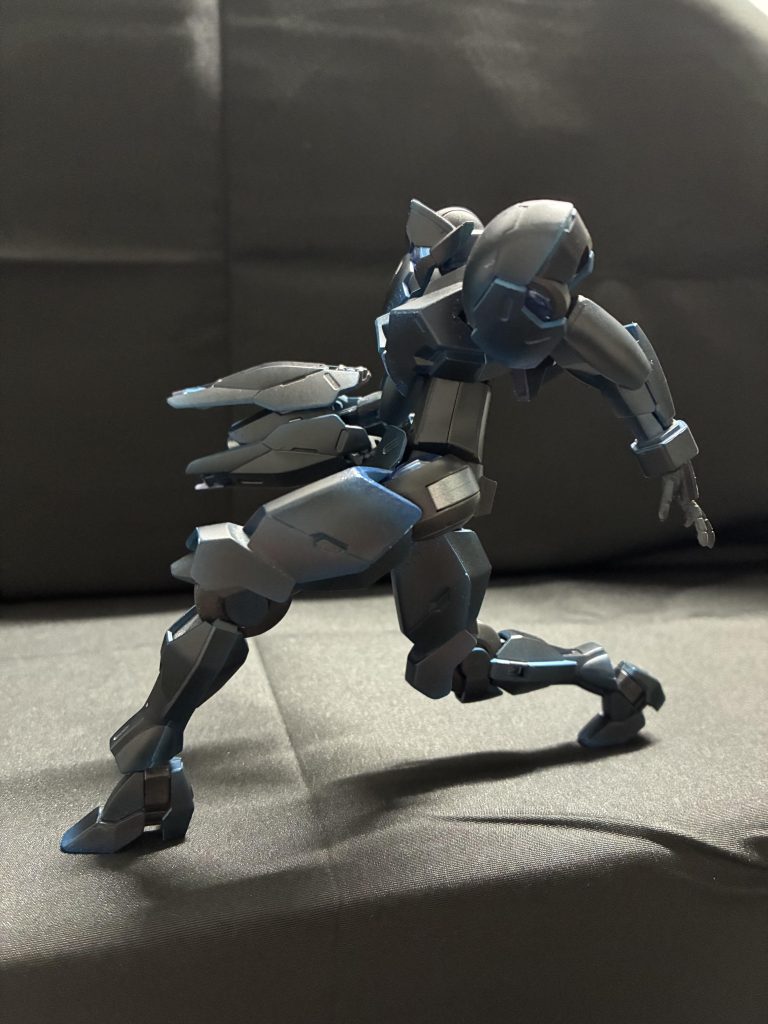 NBの姿勢。撮影はちっさい足との戦いでした。