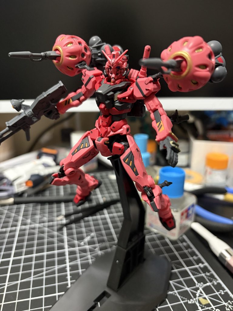 ジークアクス系のキット部分塗装する箇所多すぎ💦