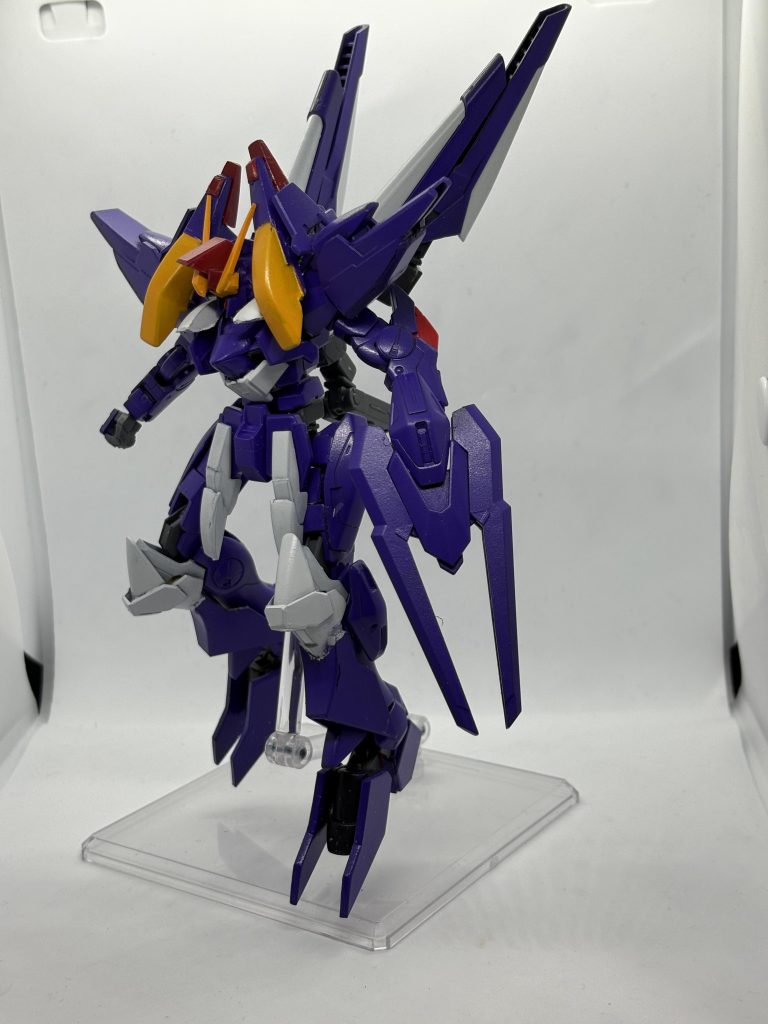 バックパックにはキャリバーンのエスカッシャンを流用。グリップを追加して手に持たせられるようにしています。