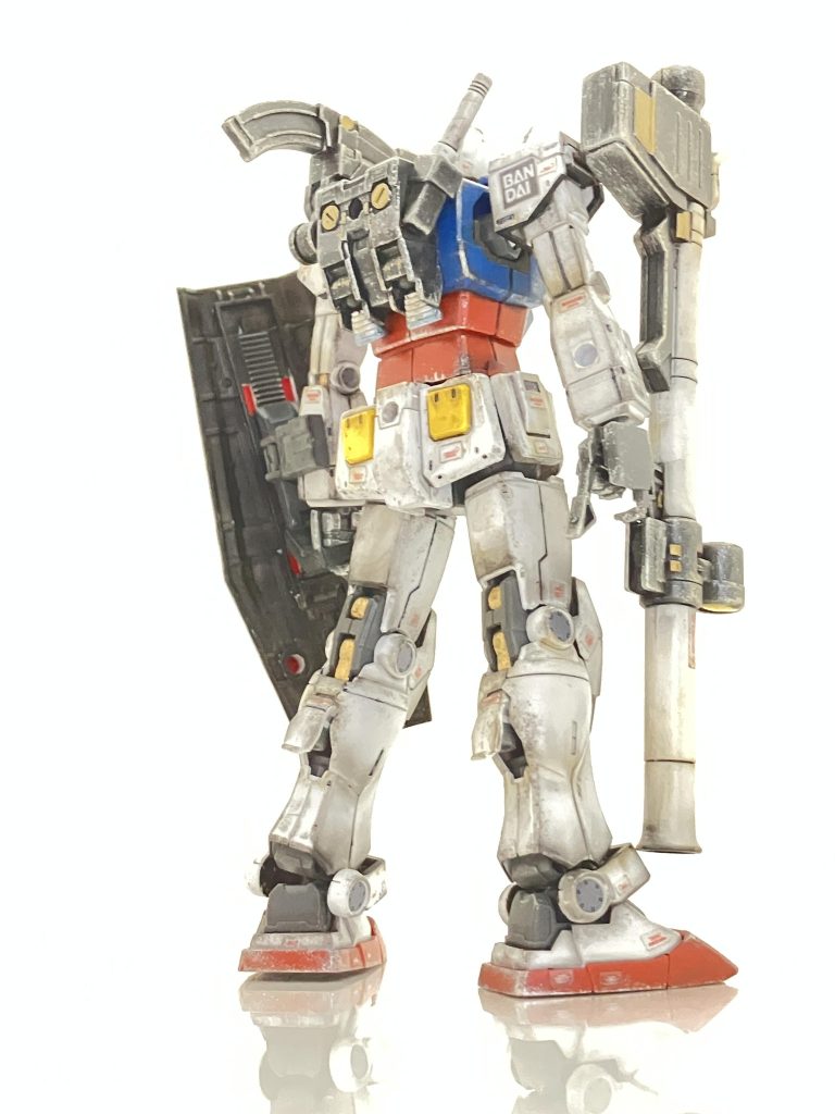 どちらも好みでパーツ変えれば選べますよ！ってのがウリで販売していると思いますが、ガンプラのパーツをちょいちょい変えて飾るような事を私はしないし。それは面倒だし。悪くないキットだから、うーんもう1点買う？ってなりそうです(´･ω･`)