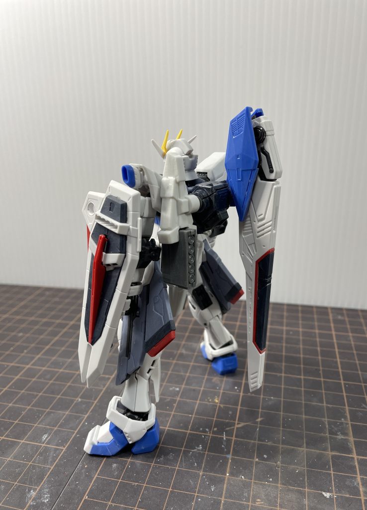 ユニコーンガンダムのバズーカ弾カートリッジがうまい具合におさまりました☺️