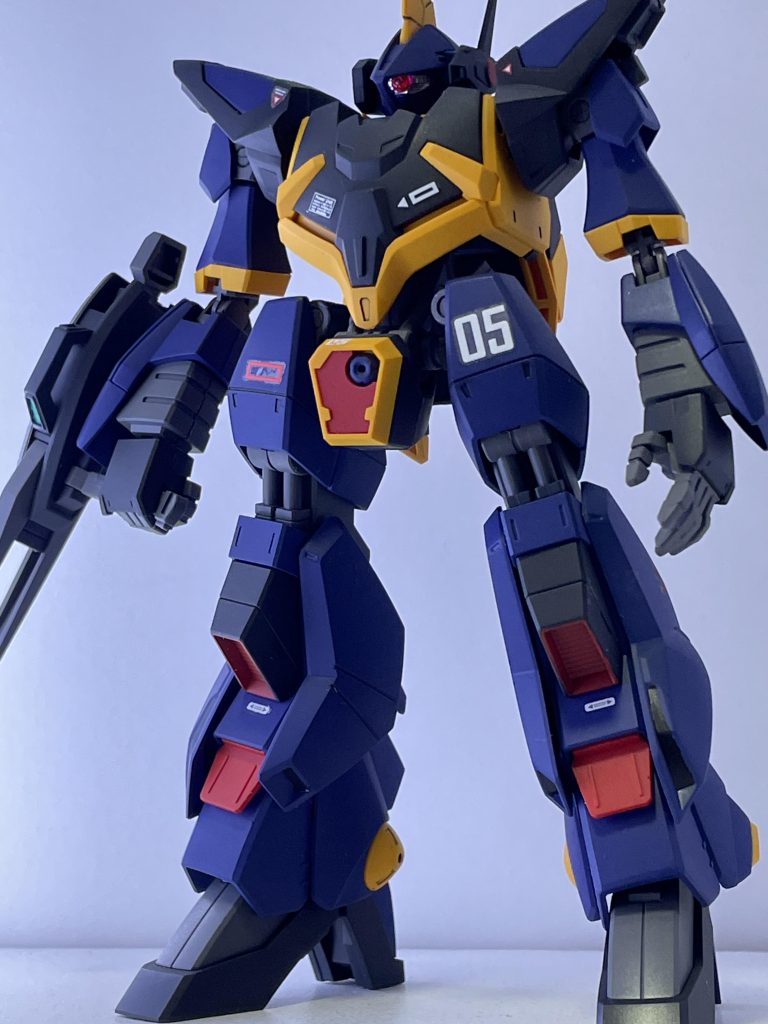 デーカルは家にあった物を適当に貼ってみました。