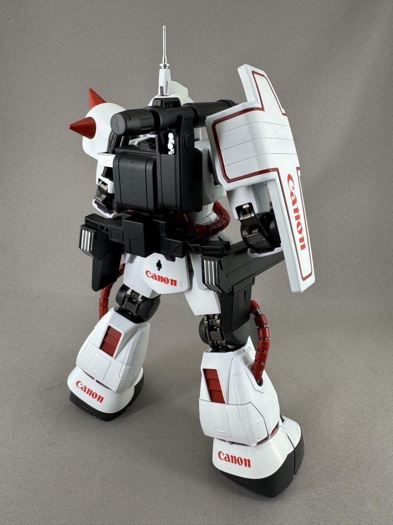 背面キヤノンだらけ正面にひとつキヤノンデカール持ってこれば良かった…