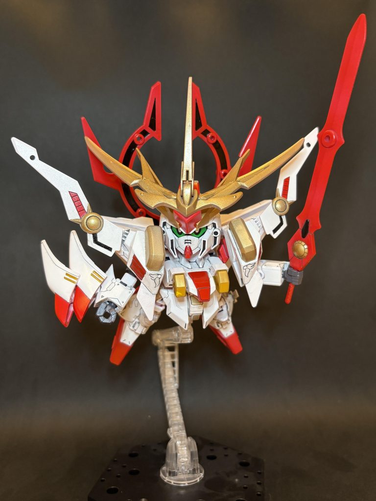 全部盛りの状態です、腕のアーマーはネオジムで装着してるのですが飛天頑駄無的なイメージでアーマーを片方に重ねられるようにしてみました