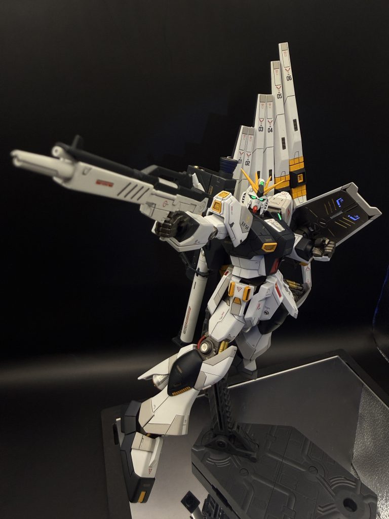 逆襲のシャア　νガンダム