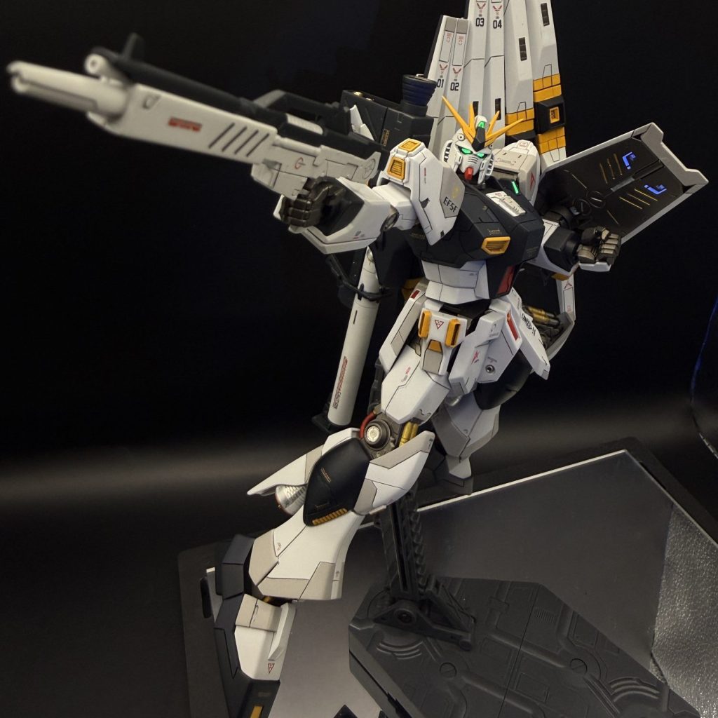 逆襲のシャア　νガンダム