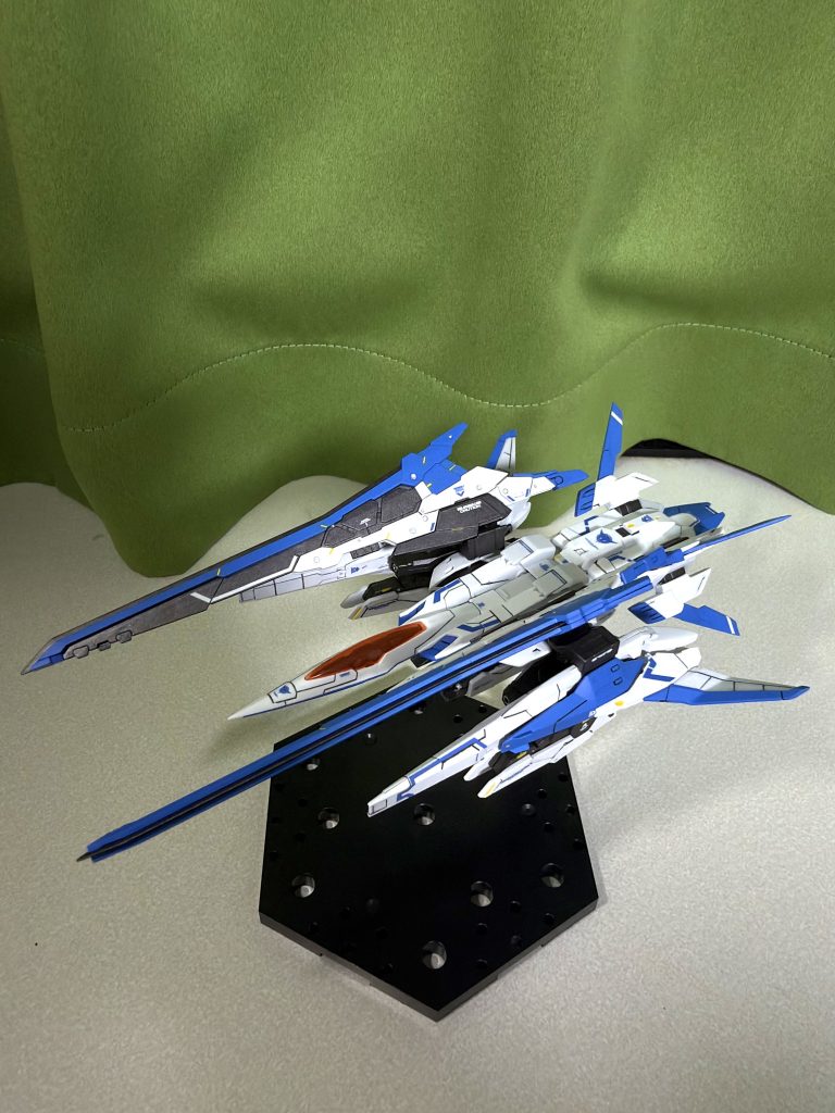 【完成状態】ザンライザーとんでもなくかっこいいですね。ザンライザーをダブルオーにドッキングする時の変形には感動しました。