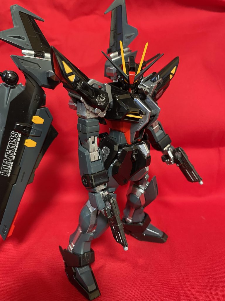 ストライクノワールガンダム–3枚目/制作者：kuronekoCharlie