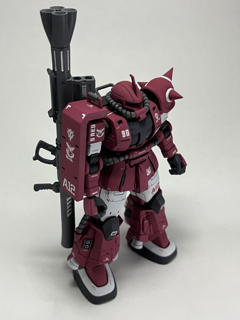 主な加工ポイント①ブレードアンテナ自作②ひさしの部分をプラ板で幅つめして目つきを悪く③シールド形状変更④スパイクアーマーのスパイクをコトブキヤのパーツに置き換え