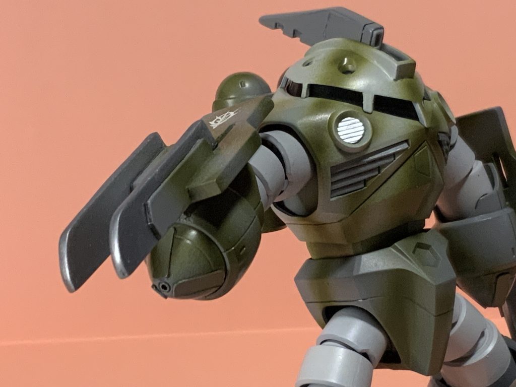 爪は、装着部位ごとパージ可能とのことだったので再現すべく磁石で取り外し可にしましたが、ポロポロ取れるのでガッチリ固定するか3mm軸にでもすべきだったかも