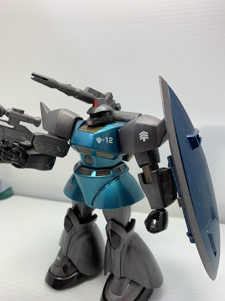 リックドムと２機のゲルググで活躍。