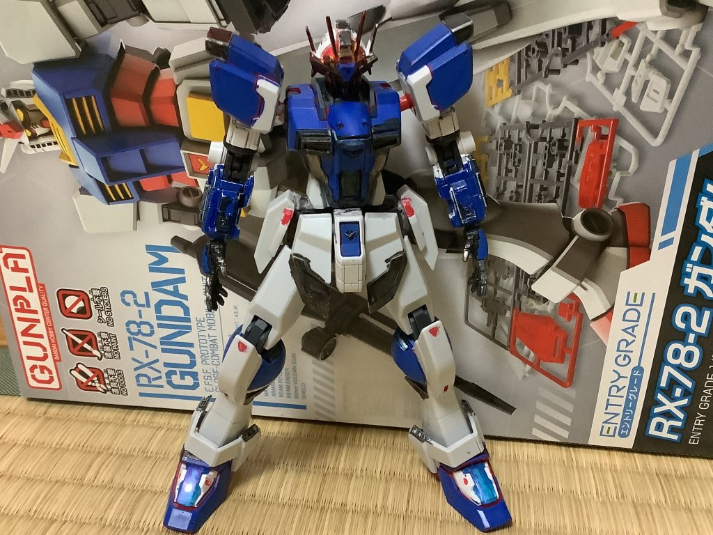 SEEDのインパルスガンダムをベースにしてありますが、好みの宇宙世紀のパーツも使っています。