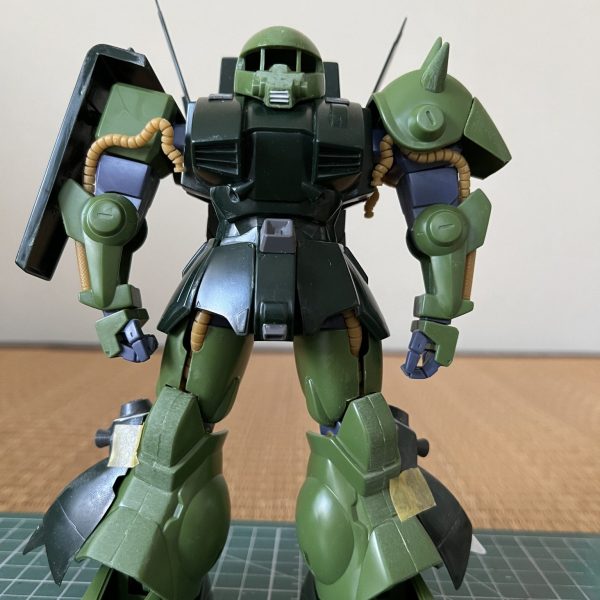 ザクはやっぱり緑に限る！