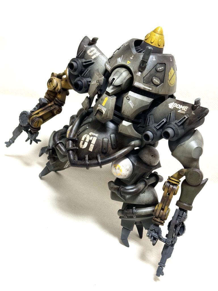 塗装のイメージは使い込まれた潜水艦！