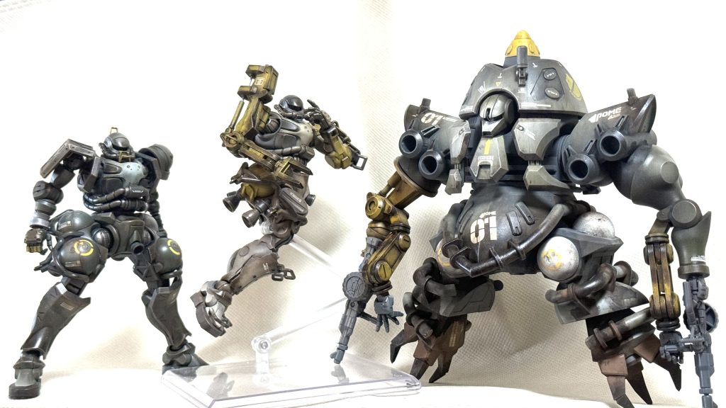 HGキットとの大きさ比較。