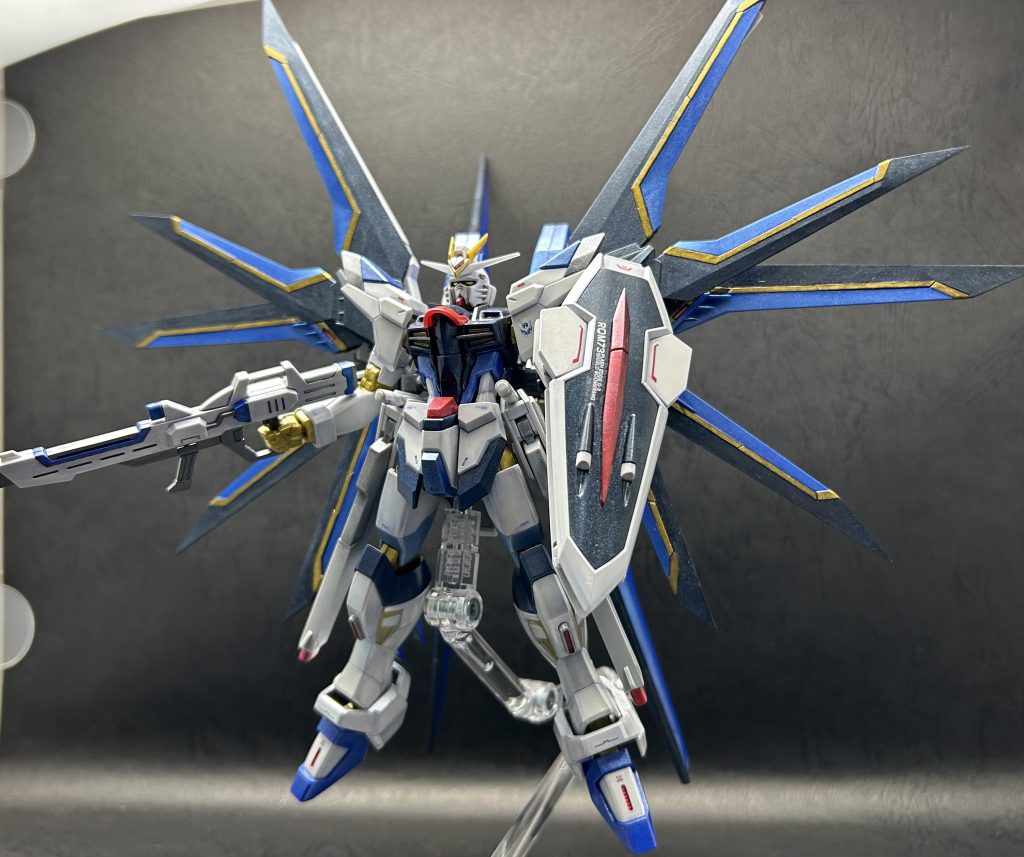 シンプルながら、なかなかポージング決めるのが難しいハイマットモード。やはり外せません。