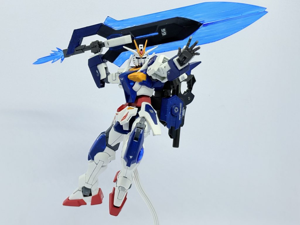 見て分かる通りめちゃくちゃお気に入り。今回クリアブルーでクリアパーツを統一したかったので一番お金かかってたりする。近所のリサイクルショップでコトブキヤの無色クリアビーム兵器セットが安めで売ってたので実現できた。