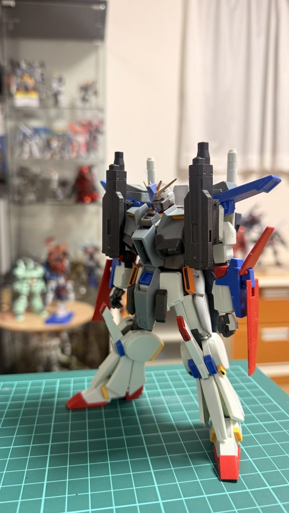 そういえば肩パーツに一部よくわからないジャンクパーツも使ってました。たぶん境界戦記。