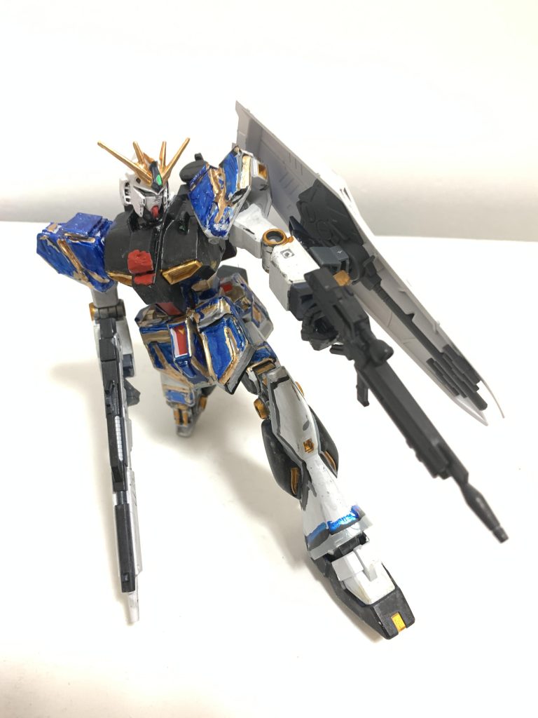 ν GUNDAM–3枚目/制作者：匿名