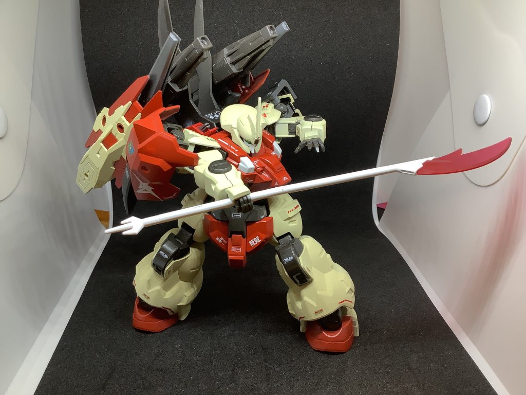 ビームナギナタ単体このビームナギナタはEGラーガンダムの武装です。ちなみにラーガンダムの本体は01ガンダム(正史版)に改造されました。