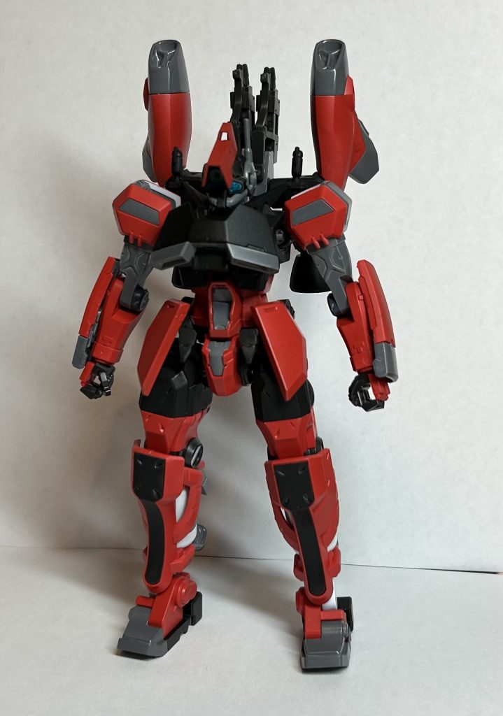 ・正面カラーリングは正史のシャア搭乗機をイメージしています。