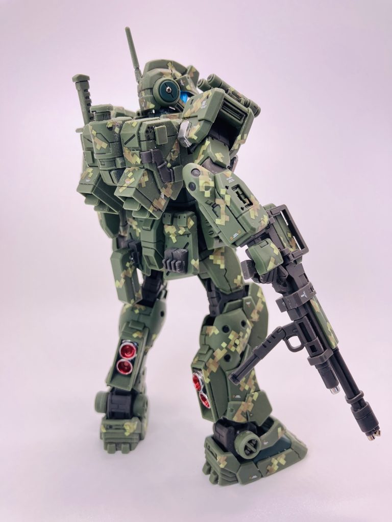 砲身はメタルパーツをペタ、そのまま貼っただけですがちょっとアクセントに。迷彩なのにギラギラ🫣が、一つ取れかかってたんですね、気付かんかった😅