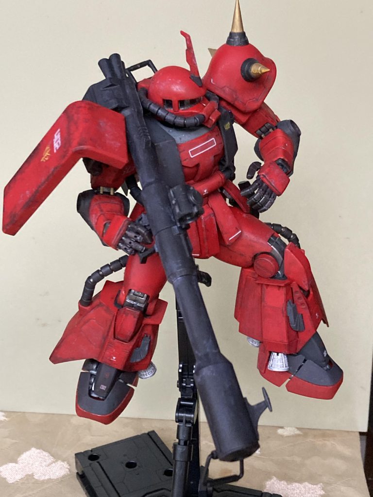 ver2.0のパッケージをお手本にしながら塗装しましたが、なかなか難しいですね。😓中古品完成品を購入したので、デカールはありませんでした。ので、HGのシールを使いました😭