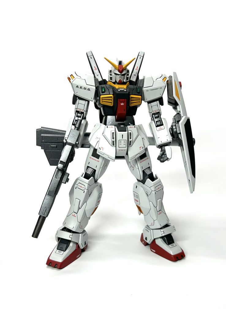 間延びした箇所はスジ彫りで解消できたかなと思います。