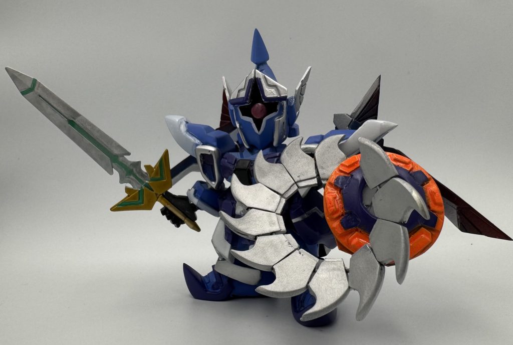 シールド周りのブレードは蛇腹ギミック仕込んでます。