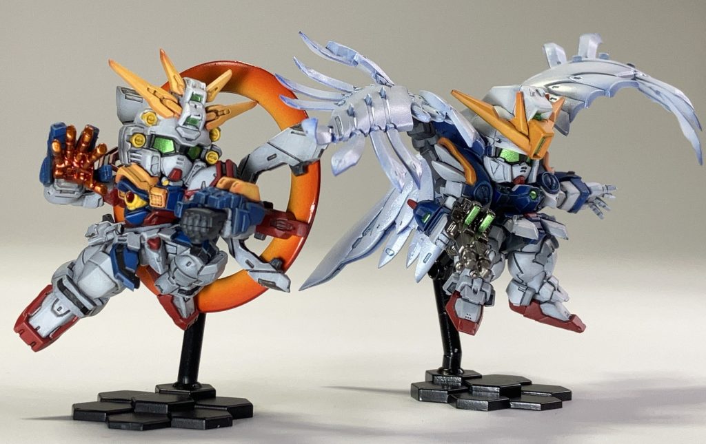 前回作ったゴッドガンダムと一緒にパシャリ。スペリオルディファインは、ほんとによい造形をしていますね…（ほれぼれ）第2弾にも期待したい食玩です！