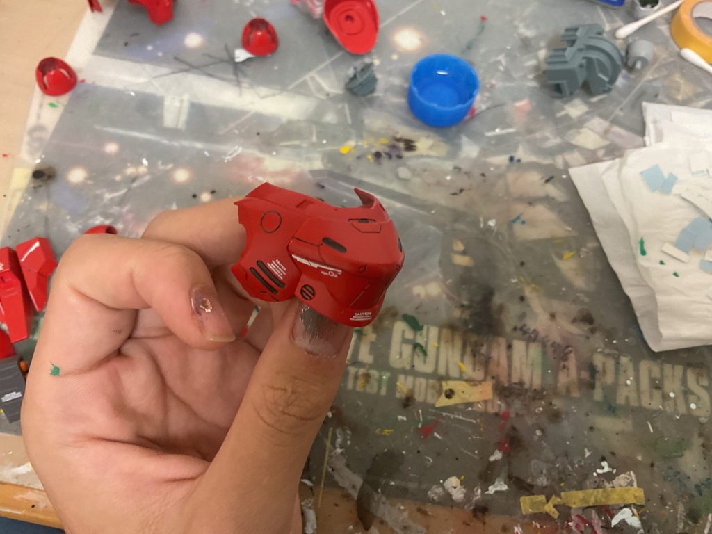 今回うまく行ったのはデカールあんまり得意じゃなかったけれどうまく貼れました！この黒いラインはマッキー(名前ペン)で塗りました。はみさなくてよかった