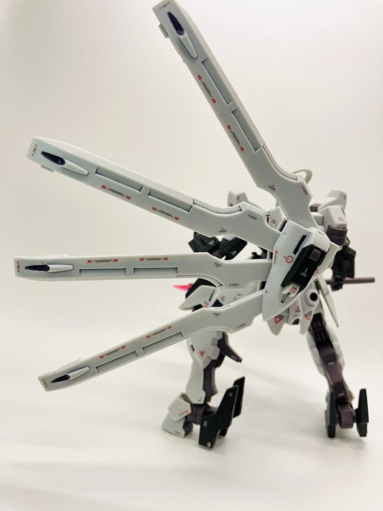 この背面バックショットは意外に決まってて好きです😊