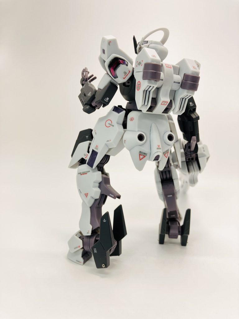 背面は大きめのデカールをかなり適当に貼りました😚空白があったら貼っていきたい🤤