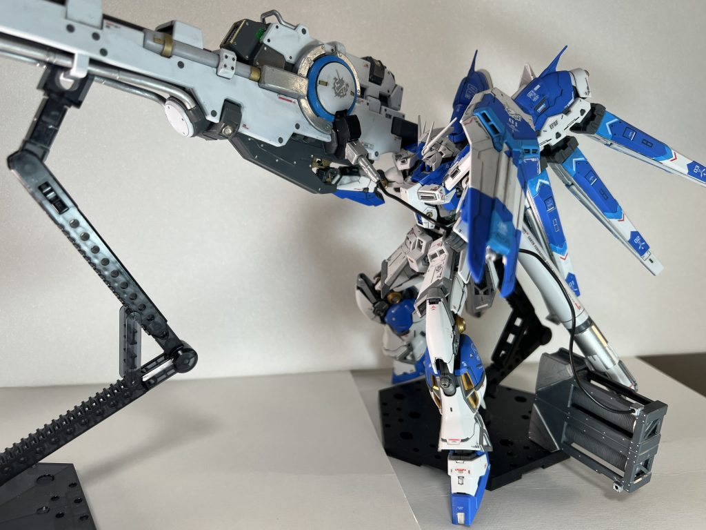 戦場を穿つ一撃　Hi-ν ハイパー・メガ・バスーカ・ランチャー–8枚目/制作者：Showji