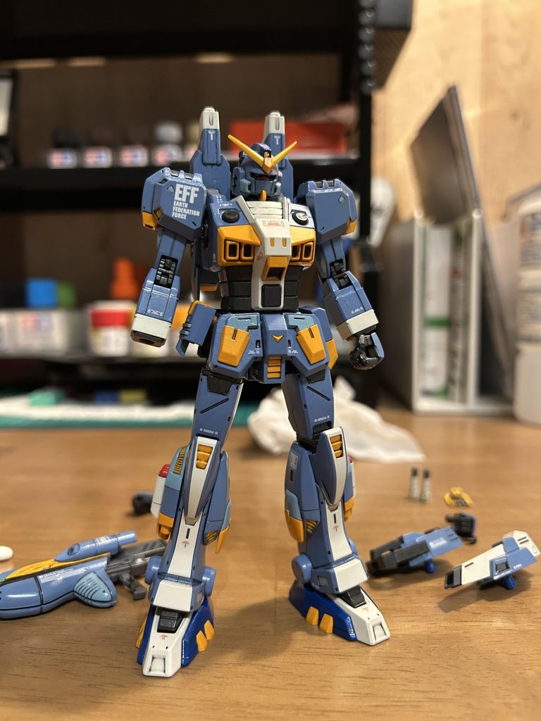 塗装はオリジナルから好みに一部変更してます。初めはこのまま完成させようとしましたが、道具を買いにショップへ行ったら錆ウェザリングされた展示品を見て水中型なんて滅多に作らないしチャレンジしたくなって汚しました。